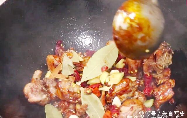 啤酒鸭这样做才好吃,不过油,不过水,出锅时满屋飘香