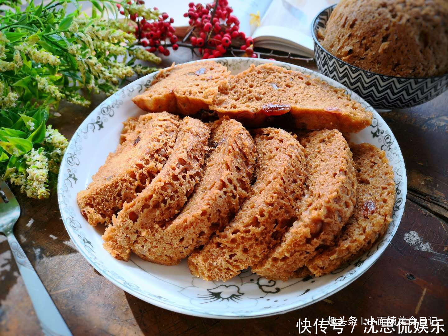 香甜|别鼓捣电饭锅蛋糕了,现在又流行它,比蛋糕香甜好吃,简单零失败