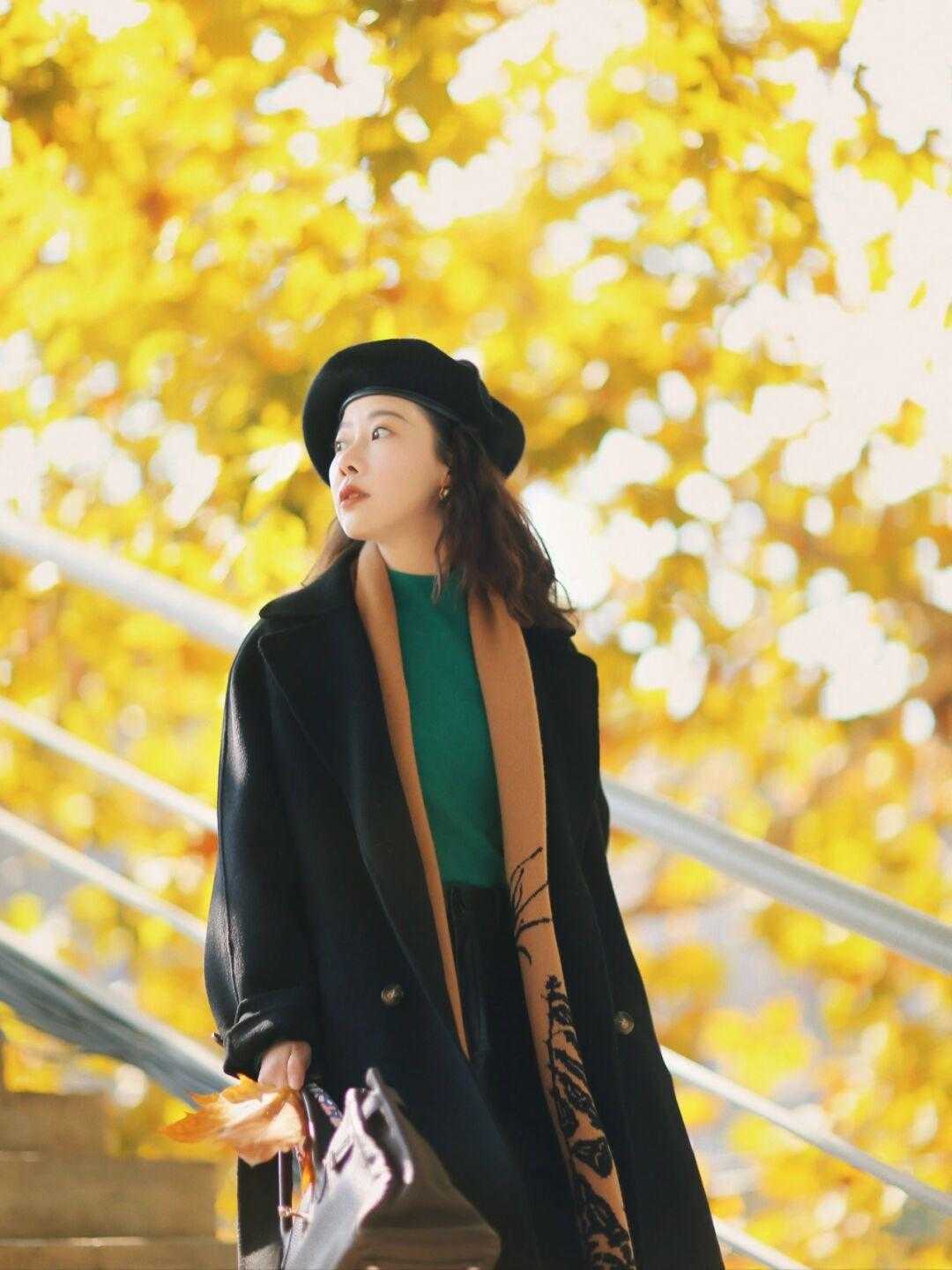 暗黑系|降温了,不会穿没关系,时髦精们示范给你看,照着穿也好看!
