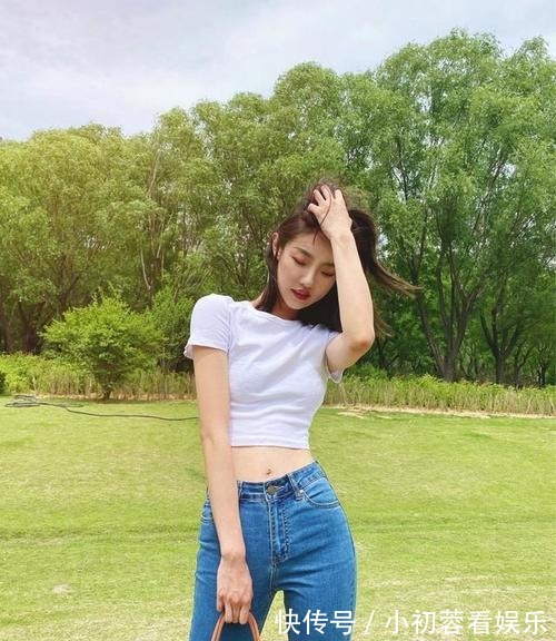 樱桃番茄|为什么刘雯穿白T就很高级？夏日必备白T应该怎样搭？