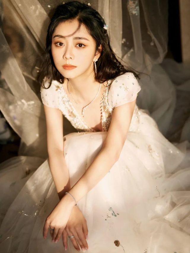 2021公认美女新类型来了！“奶茶系女生”火了！