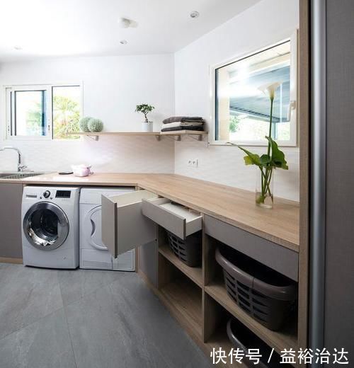 打卡|家里面积足够,腾出一间洗衣房,兼具洗晾晒和杂物收纳,一地多用~#每日打卡#
