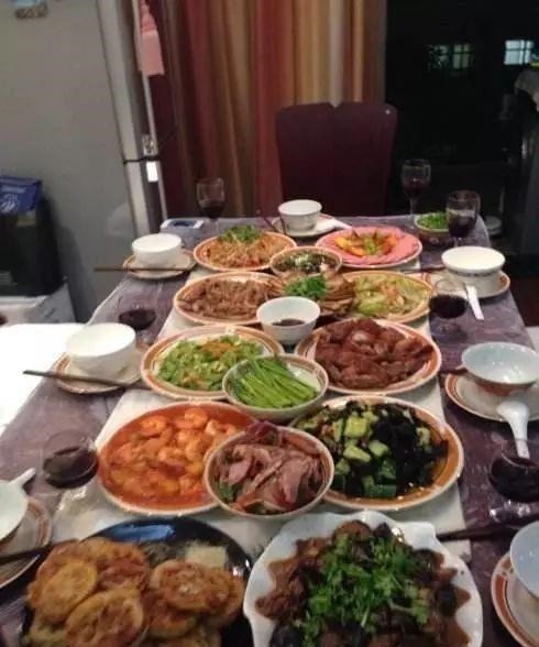 每次家里来客人,我就做这10道菜,有荤又有素,一上桌就被抢光!