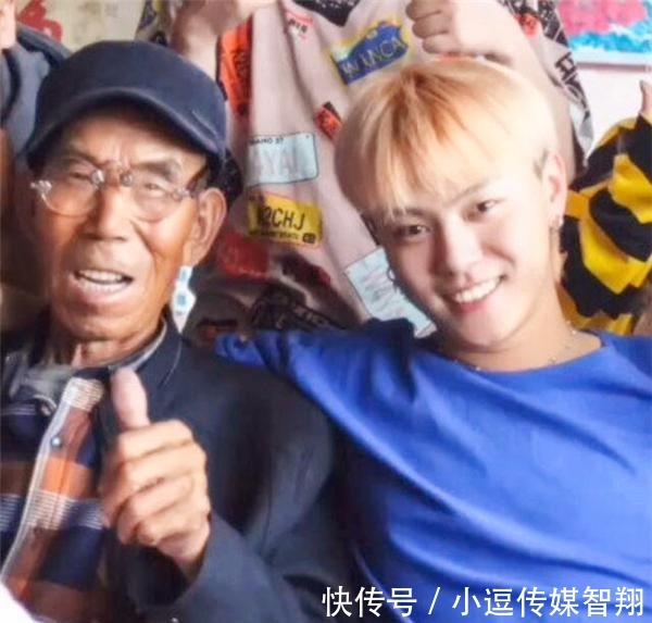 项链|那个参加变形记，卖掉8万金项链给爷爷治病的富二代，后来怎样了