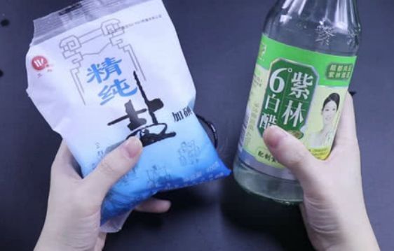 别用冷水泡腐竹，水里“多加2样”，10分钟泡开，口感筋道没硬心