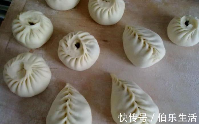 发面时不能只用酵母粉，学会一个方法，30分钟发好，面食暄软不硬