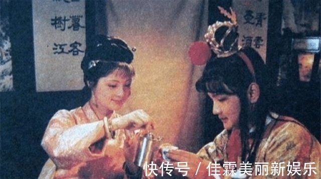 母女&《红楼梦》薛家母女对她很冷漠, 但她也看穿了她们, 所以忌惮她们