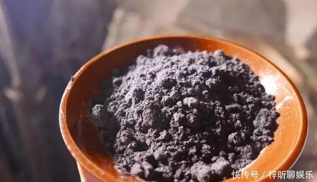 冬季养花防冻指南:往盆里加点“料”就够了!