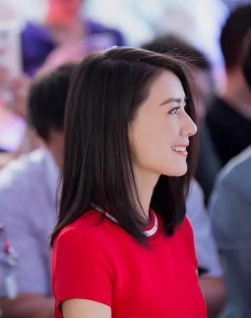 额头|女生拍照容易上镜,脸上都少不了这4个“特征”!中2个就是高级脸