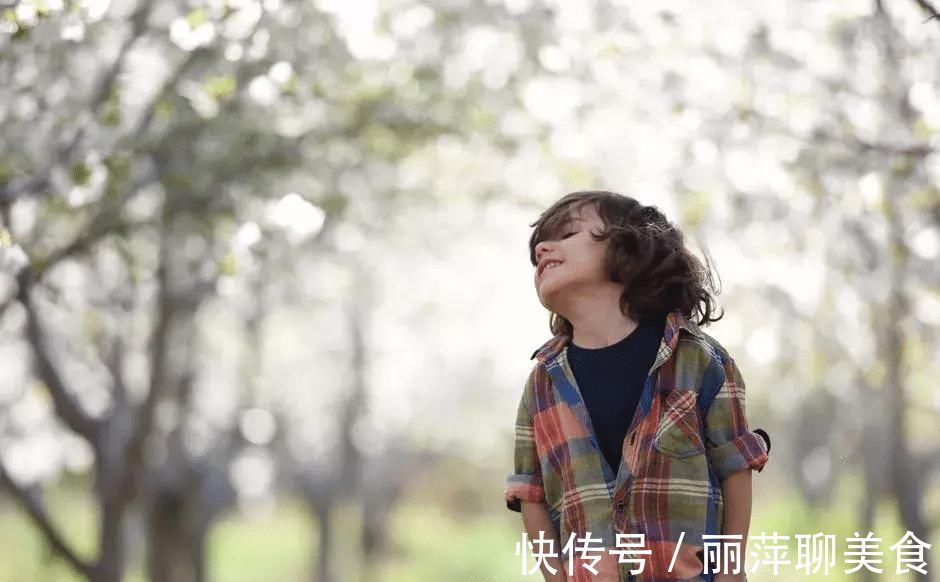 父母|孩子情商比智商更重要,父母常对他说这4句话,孩子情商不会低