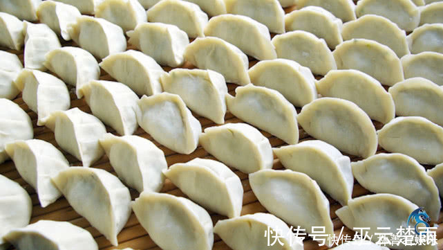 包好的饺子千万别直接放冰箱冷冻！教你一招，冻多久都不会坏