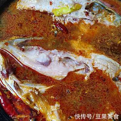 郫县豆瓣酱|大厨教我的鱼头泡饼的做法，果然好吃到没朋友