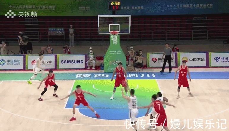 nb第一场就爆!又扣又帽!打崩NBA落选秀!他真是中国男篮的未来