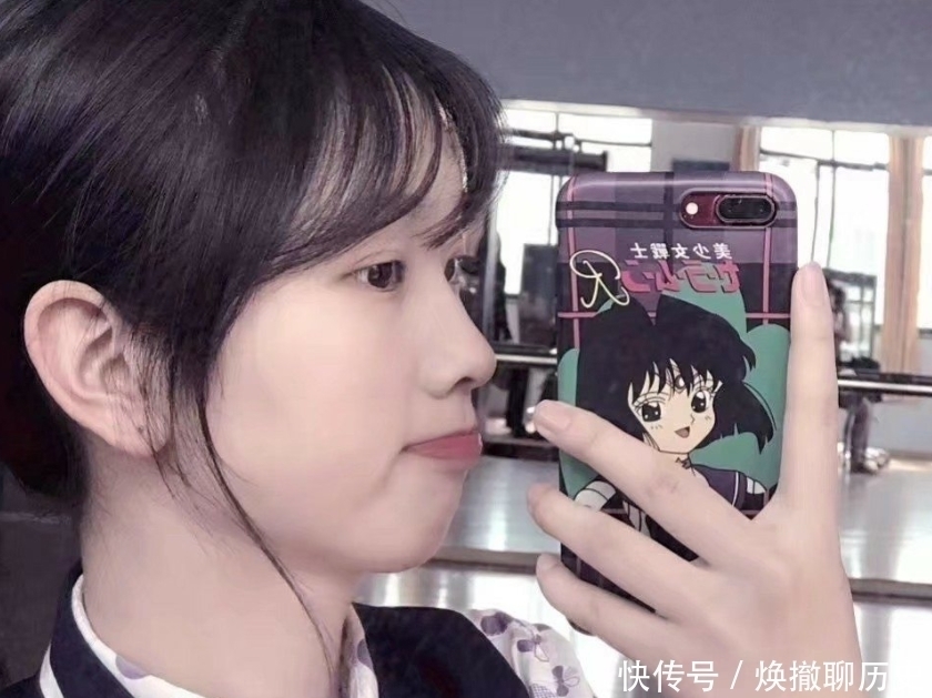 笑起来很好看的女生,嘴唇都有这“3特征”,男生:这是我女神!