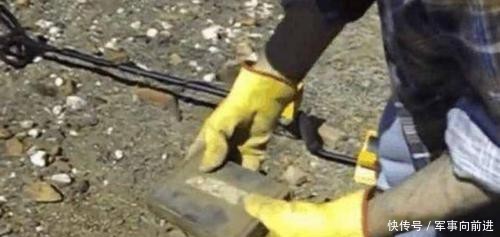 宝贝|男子在垃圾场捡到铁盒,以为是个空盒子,打开才知道是这种宝贝