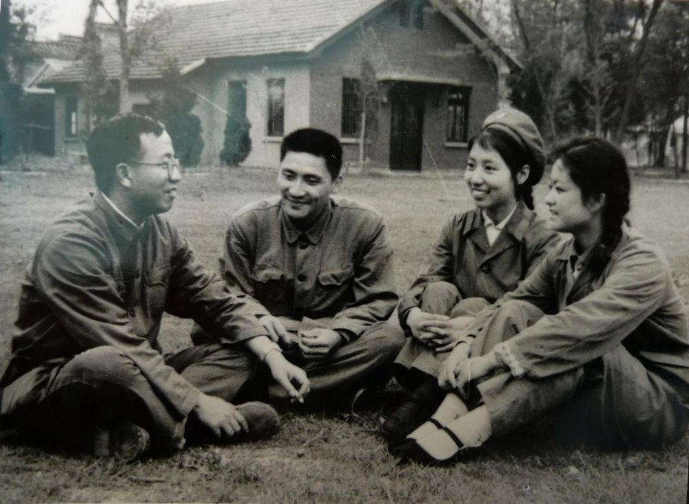 南京大学|邓小平肯定的这篇文章曾引发全国大讨论，张国立讲述｜红色印记第81集