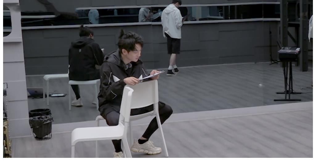 观众|《披荆斩棘的哥哥》赛程过半，5位选手离开舞台，比赛节奏遭吐槽