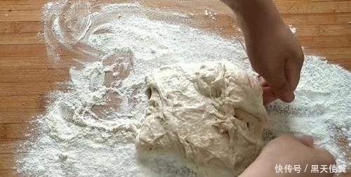 干面粉|天热宁可不吃红烧肉,也要吃包菜馅饼,不揉面不擀面,柔软鲜香