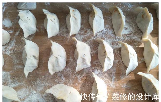 姜粉|包胡萝卜饺子时，直接剁馅就是外行，多加1个步骤，萝卜更软香