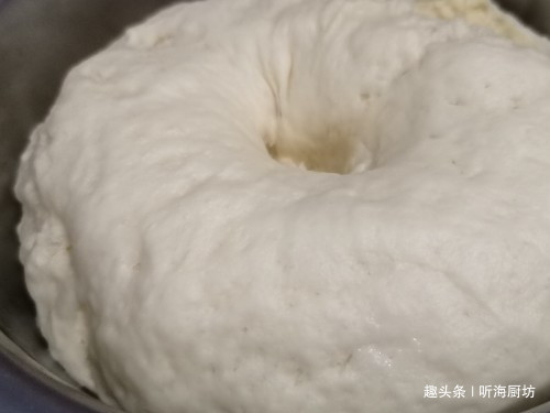 面包别买了，不用水不用烤箱，随手卷一卷，松软味美，特简单