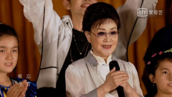 《你好生活》第三季收官 老朋友們的復古聯(lián)歡會