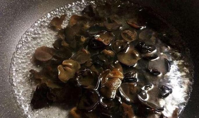 必须要焯水的四类蔬菜，为了家人的健康，不妨抓紧时间了解一下