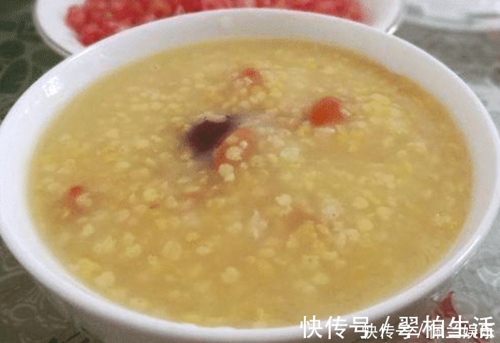 在家熬小米粥，别直接下锅，多加1步，20分钟又出油又浓稠！