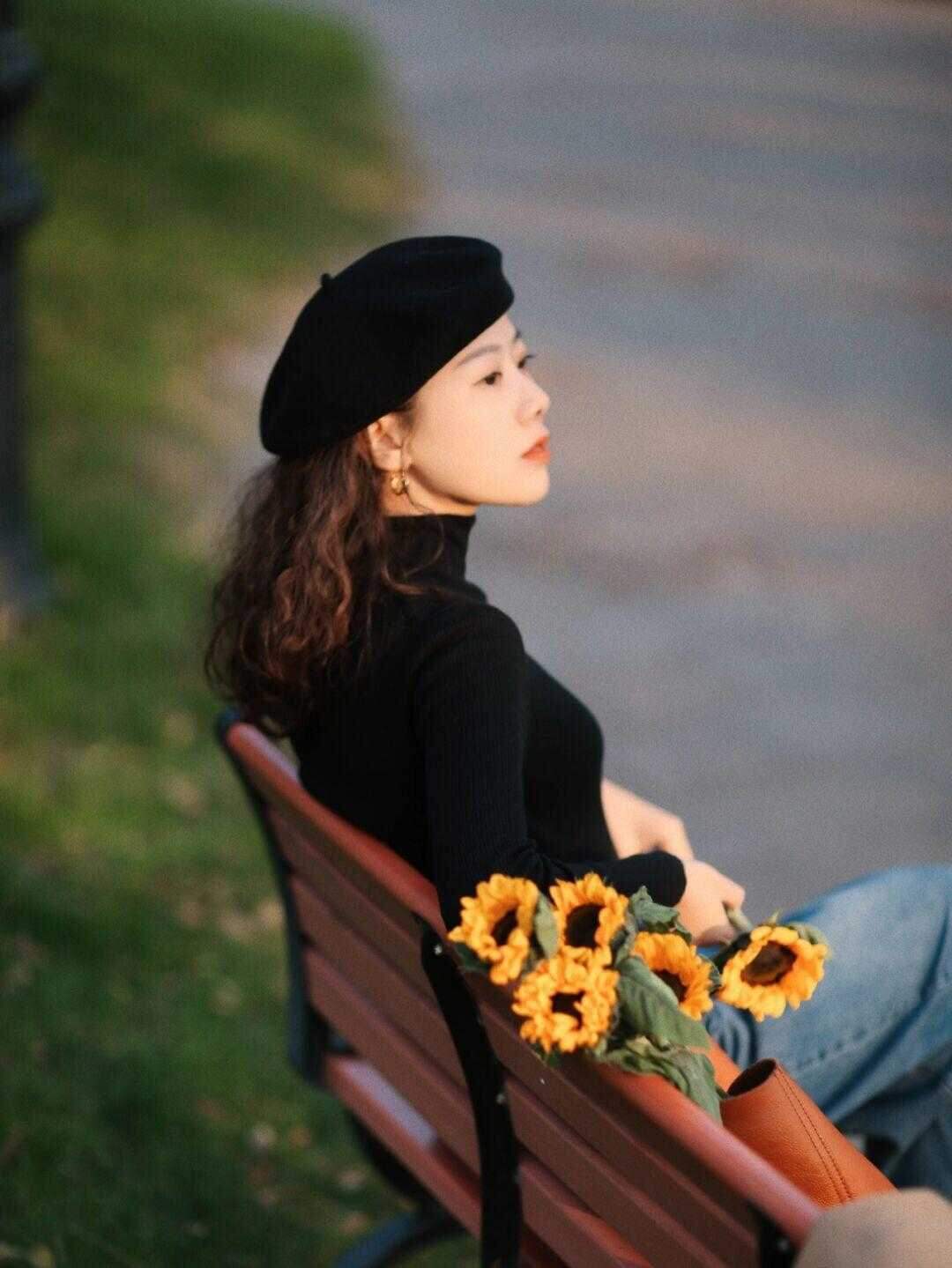 紧身 别再选常规款小香风了!今年流行羽绒内胆、摇粒绒的,谁穿谁美