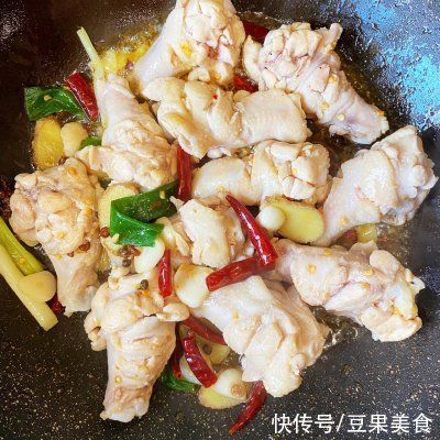 500g料酒|暖胃又养生，一次吃三大碗都不过瘾的干煸麻辣鸡翅根