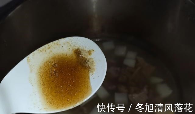 美味|入秋后,有钱没钱,多给家人做这汤吃,切块高压锅一炖,营养美味!