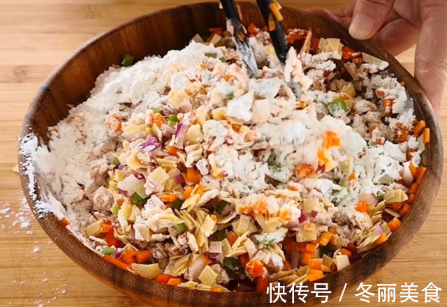 早餐饼做比肉都香,简单快速,一勺一个,10分钟就能做好