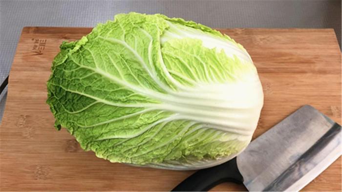 做法|白菜这种做法百吃不厌,我家隔1天就炖一锅,全家都爱吃,太香了