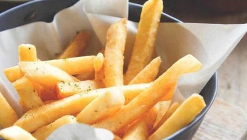 5种食物经常吃,会让大脑慢慢变“傻”?别再不当回事!很危险