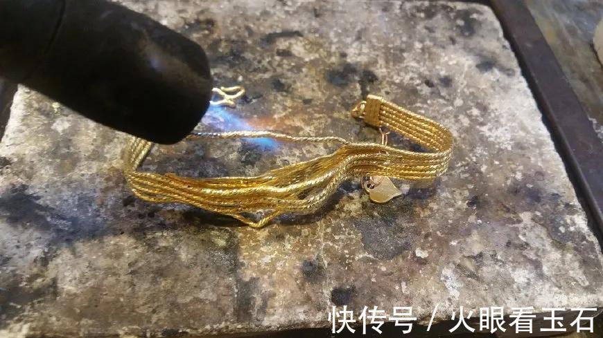 贵金属|佩戴黄金首饰的四个禁忌,四个清洁方法,你一定得知道