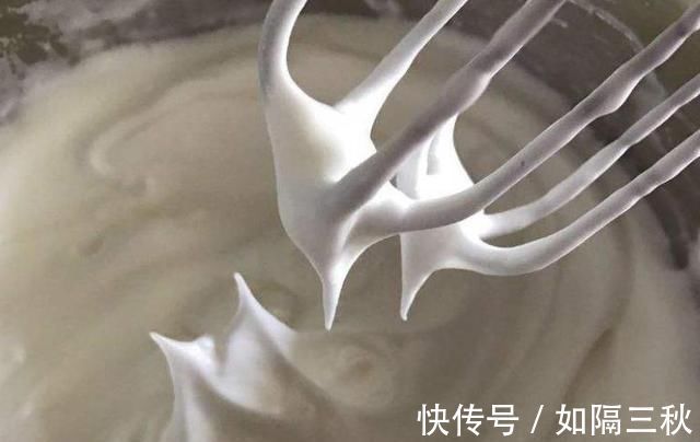 蛋糕|30年面点师：用电饭锅做蛋糕时，记住这3点，一次成功，香甜松软