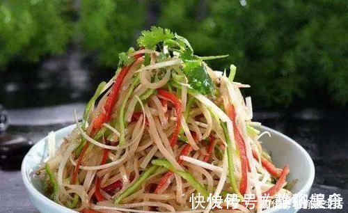 隔夜菜|转告爸妈:4种“隔夜菜”,一顿吃不完就扔了吧,别省了