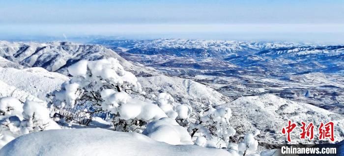 美景|春雪后的六盘山 美若山水画卷