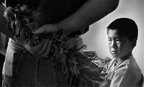 后脑勺|这4个部位是孩子“生命线”,家长再生气也别打,后果你承受不起