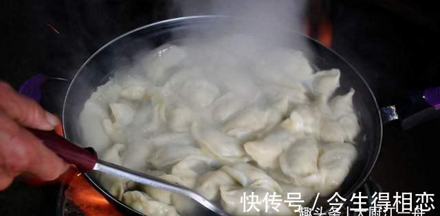 调白菜肉馅水饺，牢记“3放1不放”，肉馅不腥不柴不破皮不出水