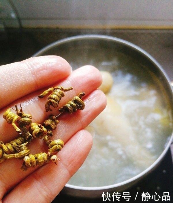 霍山米斛|炖鸡时，放这2种调料等于白炖！很多人都不知道，难怪肉柴又腥气