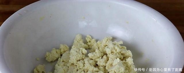 1块豆腐,4个鸡蛋,独特吃法,一上桌就抢吃光,快试试吧