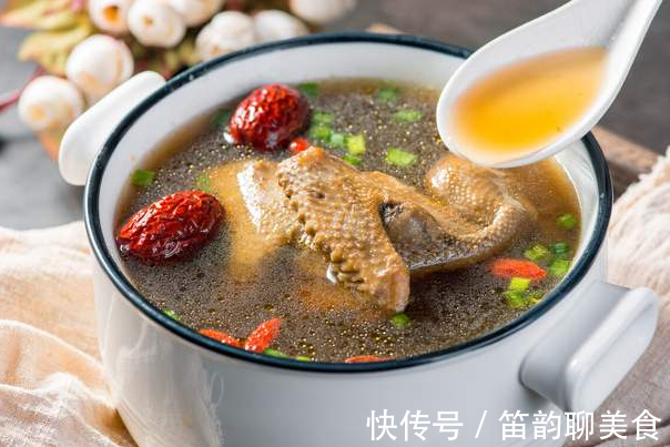 焯水|炖鸽子汤,要不要焯水老师傅教你做法,汤鲜味美,营养不流失
