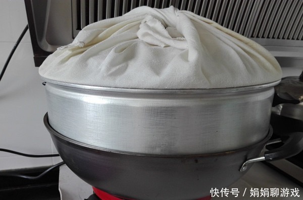 教你做蒸面包,不用面包机也不用烤箱,松软有嚼劲,好吃不上火