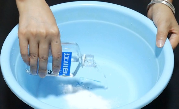 毛巾用久了油腻发黄有异味教你清洁妙招，洗完焕然一新，没异味