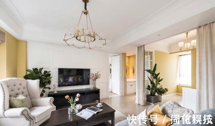 李雨晴|“独居老人”的蜗居,舒适不失趣味,专门设计的墙漆更是独一无二