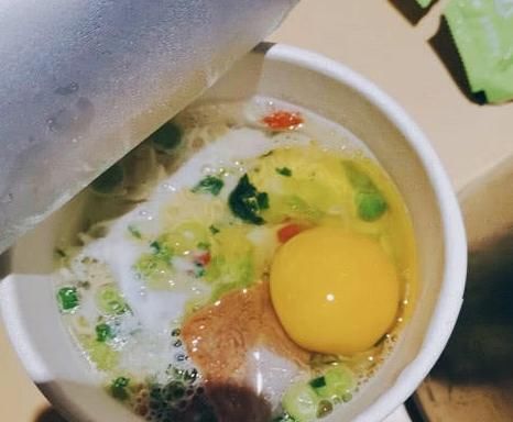 些好吃|吃泡面总缺少配食以下“4种”配食选一种,大学生首先第四种