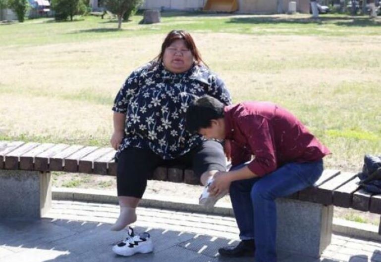 陈建国|“校花”陈皖枝被丈夫养到300斤，睡塌两张床，现今如何了