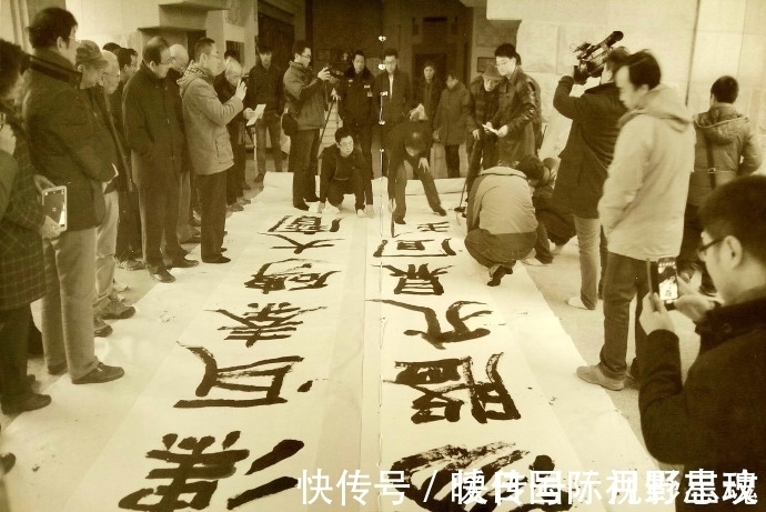 开通褒斜道刻石#6个既厚重又流畅的大字隶书斩获国展一等奖,堪称书坛“天花板”