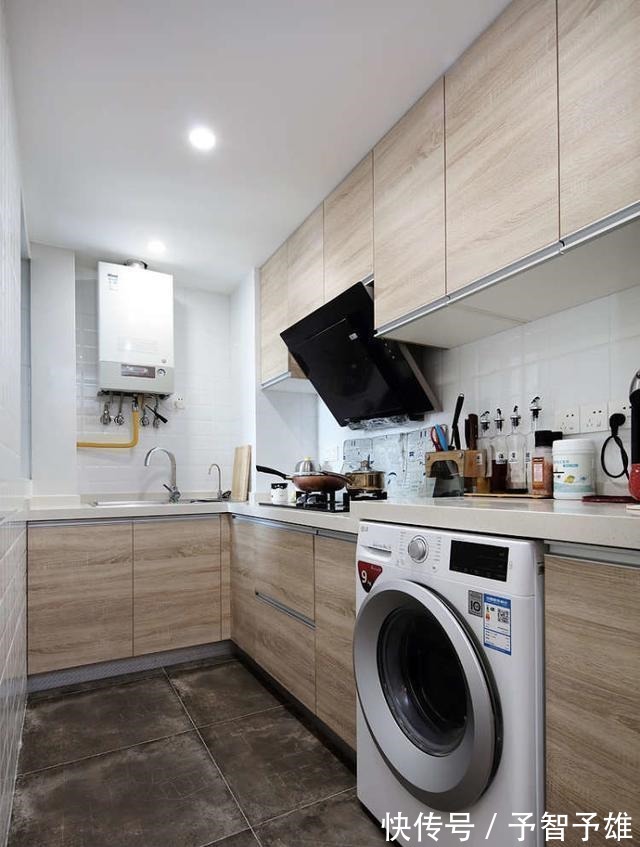 大柜|三口之家的62㎡两居,半米不浪费,收纳力太强了,清新简约真舒适