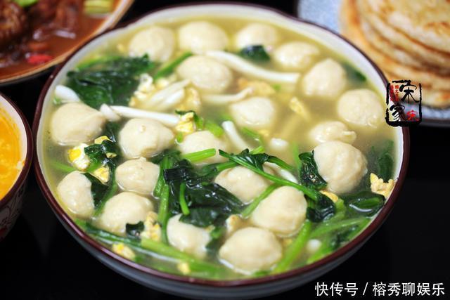 公爹来看孙女,晚餐我炒了1盘成本2元的菜,公爹:来3两小酒